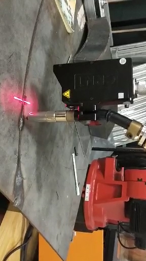 創想智控焊縫跟蹤是怎樣實現激光跟蹤定位的？